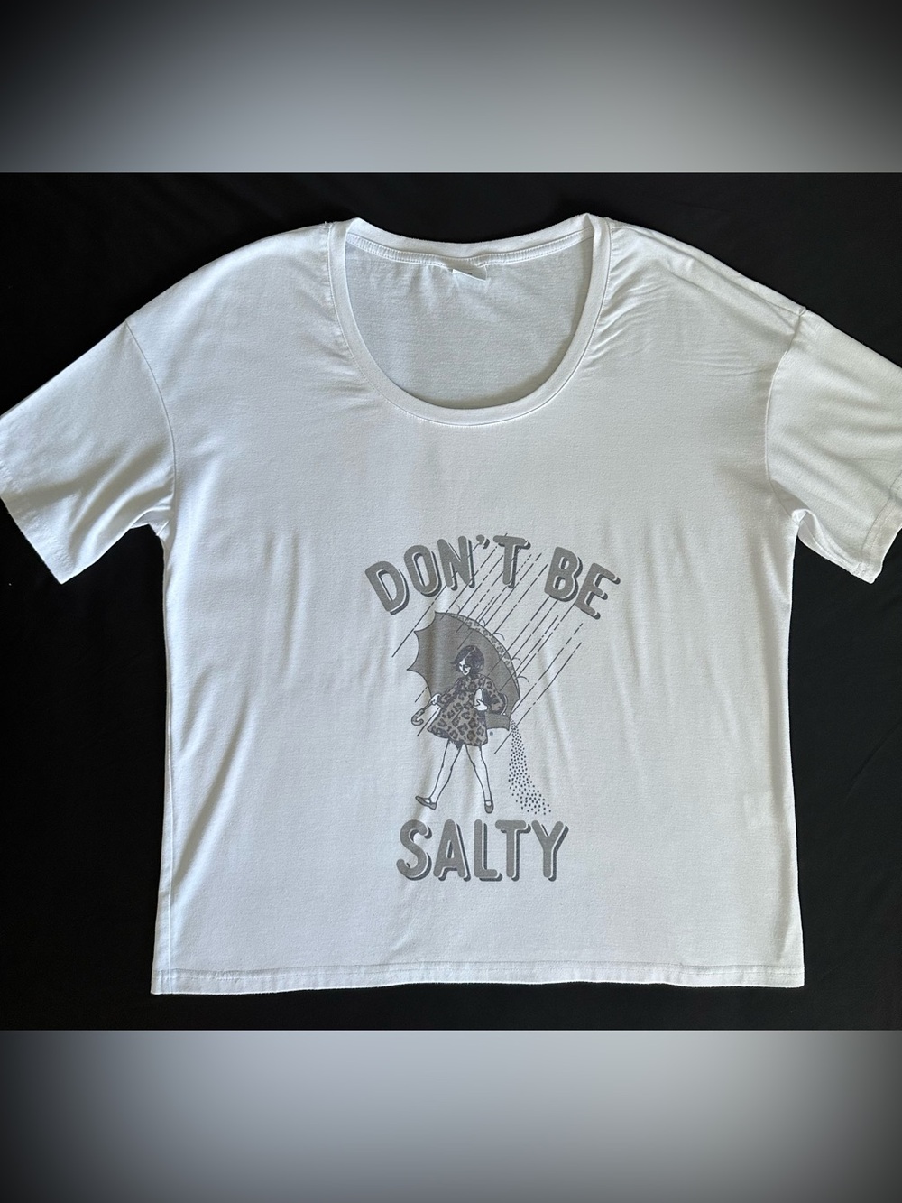 “Don’t be salty” graphic shirt size medium